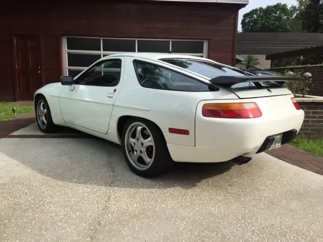 1990 Porsche 928 S4