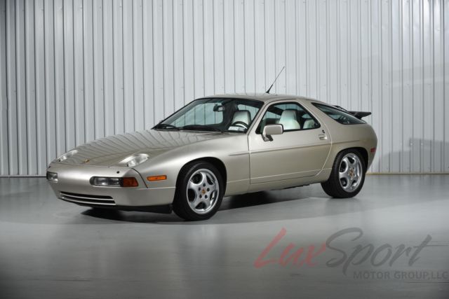 1990 Porsche 928S4 Coupe --