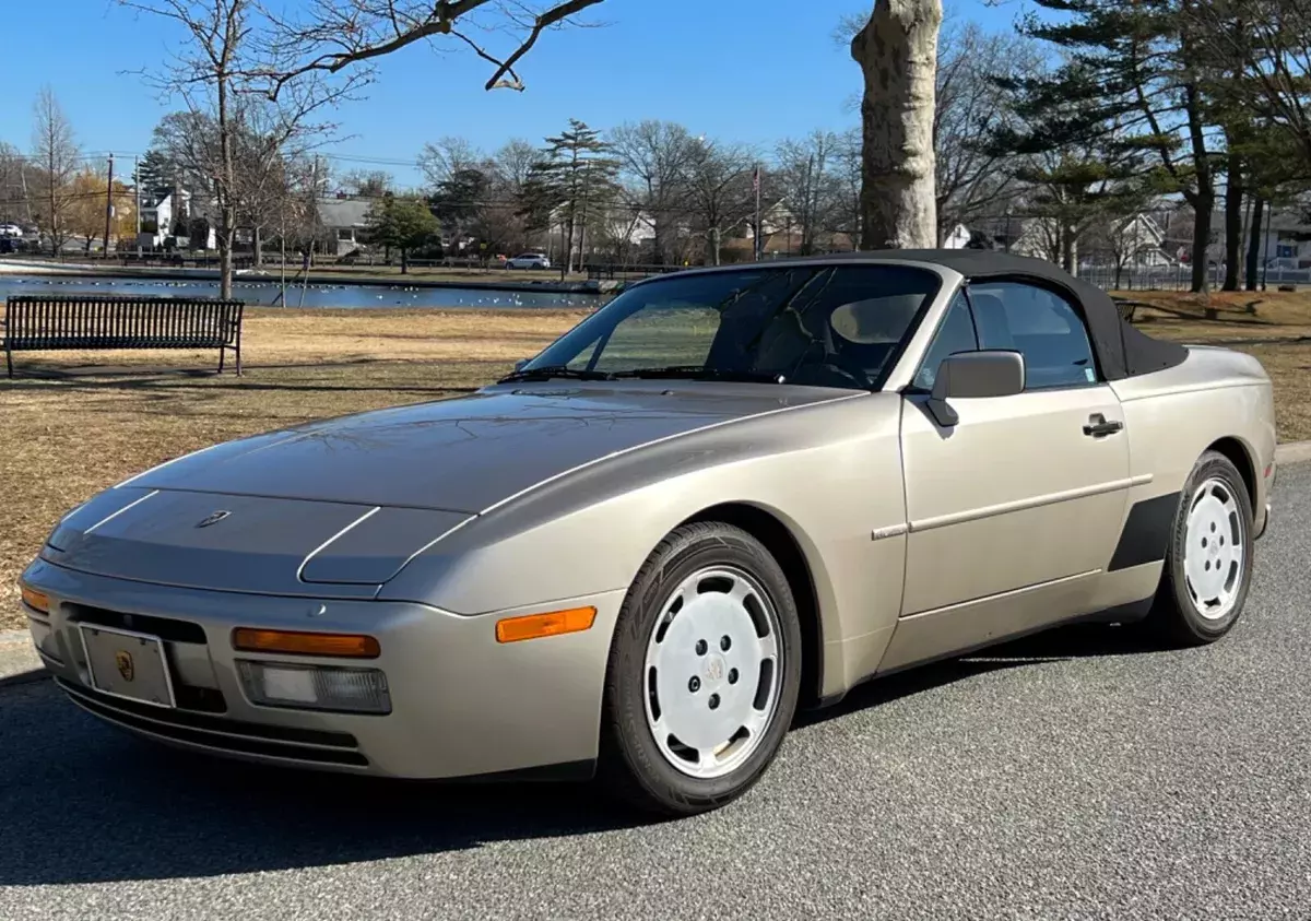 1990 Porsche 944