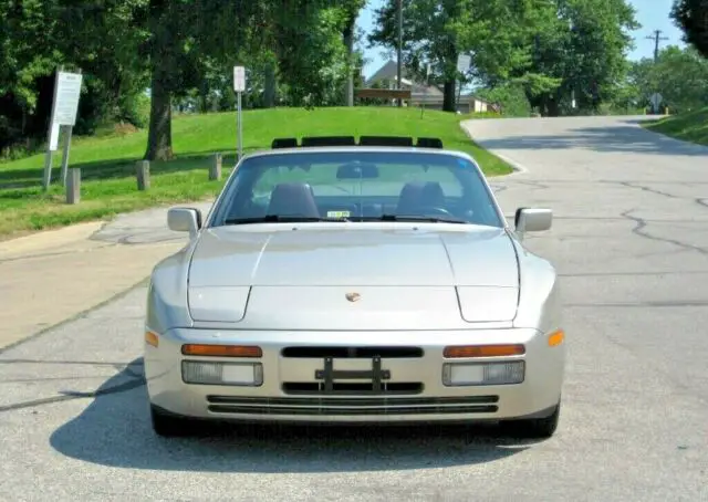 1989 Porsche 944 S2