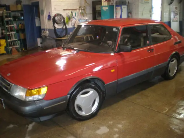 1990 Saab 900