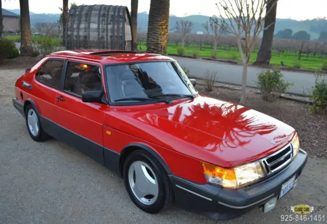 1990 Saab 900 BEAUTIFUL TURBO 5-SPEED