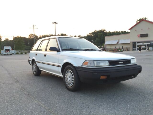 1990 Toyota Corolla DX