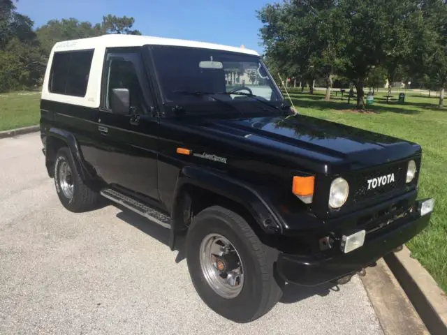 1990 Toyota Land Cruiser BJ73  Diesel 3.4 L  4x4