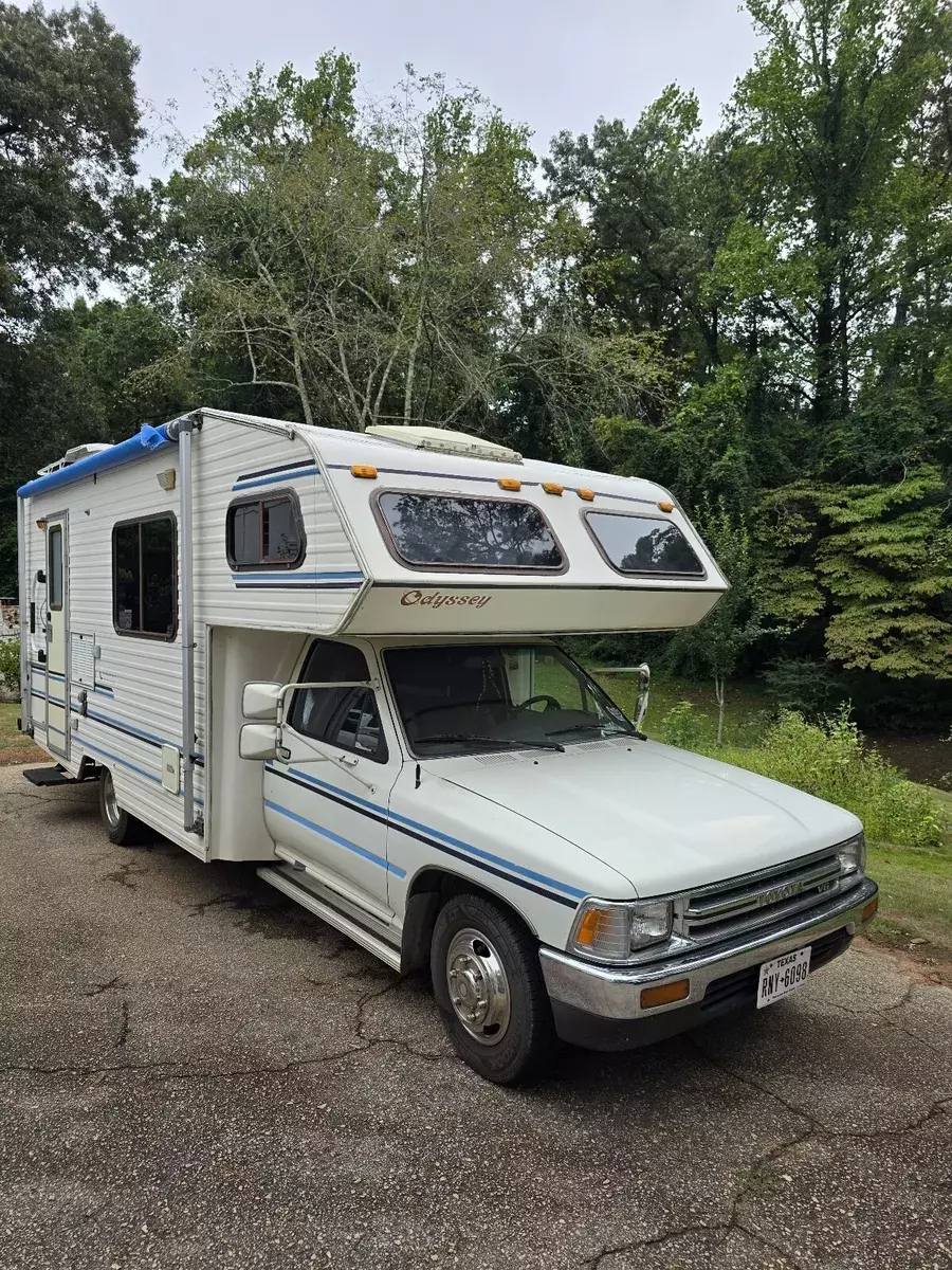 1990 Toyota Pickup CAB CHASSIS SUPER LONG WHEELBASE