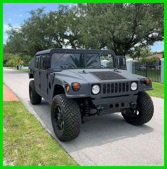 1990 GMC Humvee