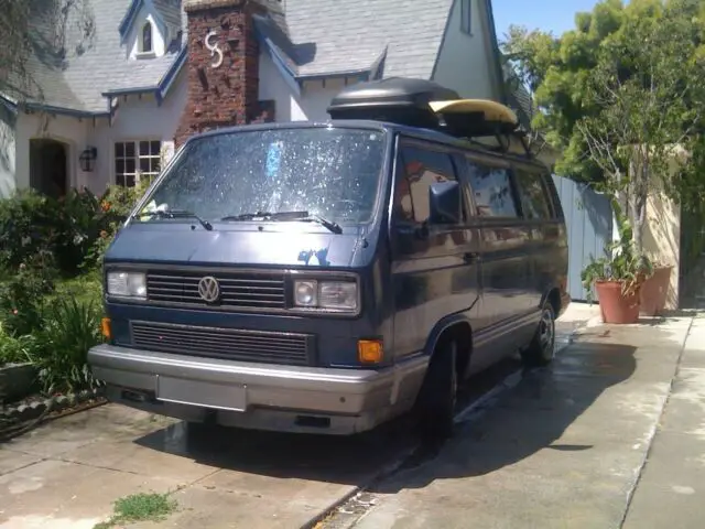 1990 Volkswagen Bus/Vanagon GL Standard Passenger Van 3-Door