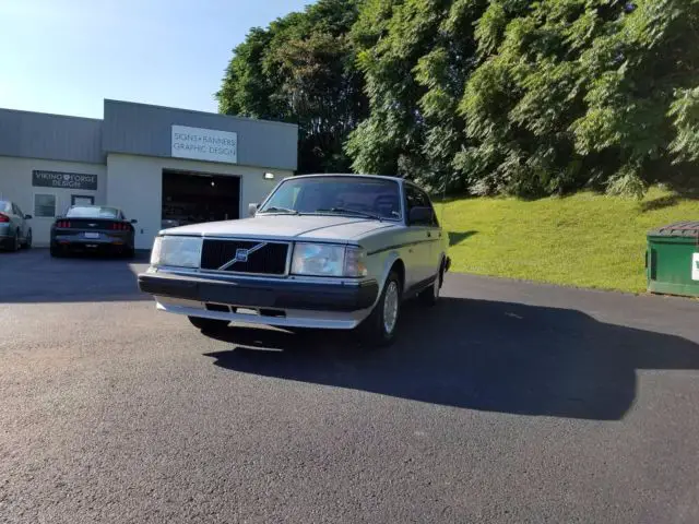 1990 Volvo 240