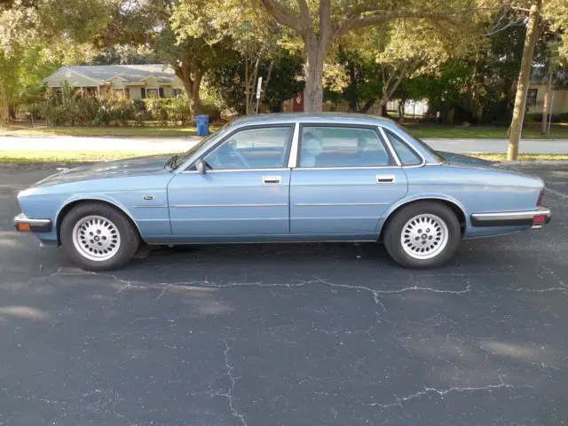 1990 Jaguar XJ 4dr Sedan