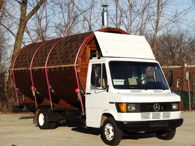 1991 Mercedes-Benz 300-Series 2dr SAUNA RV