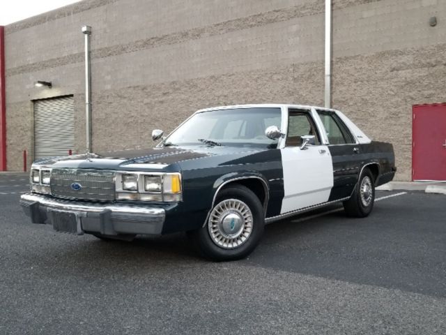 1991 Ford Crown Victoria Police Package