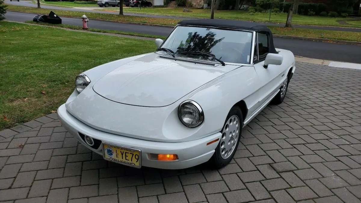 1991 Alfa Romeo Spider VELOCE