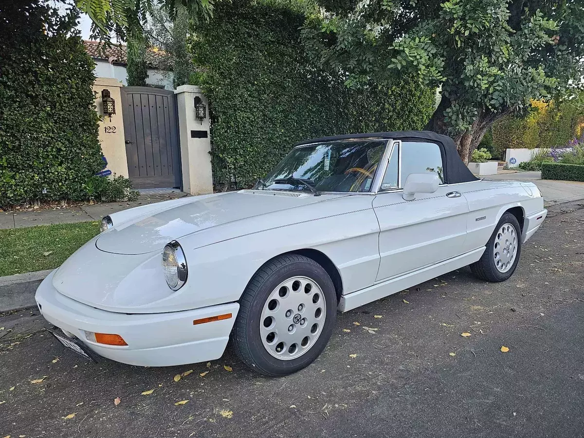 1991 Alfa Romeo Spider VELOCE