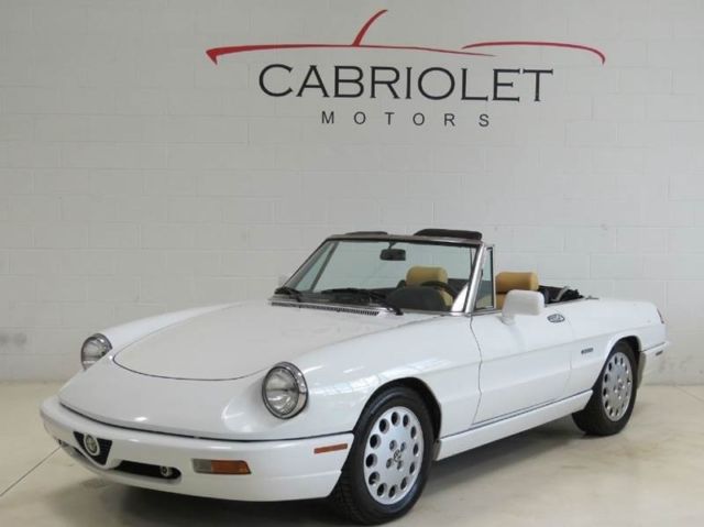 1991 Alfa Romeo Spider Veloce convertible