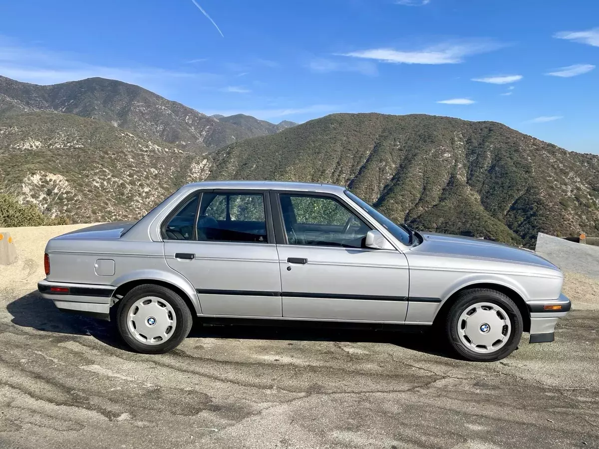 1991 BMW 3-Series I