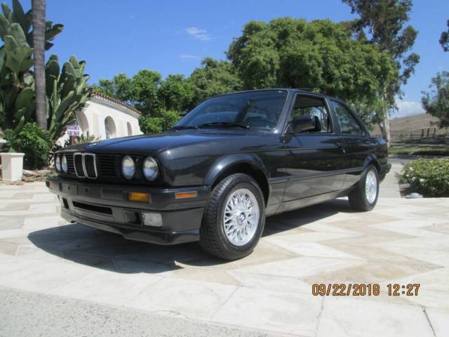 1991 BMW 3-Series IS