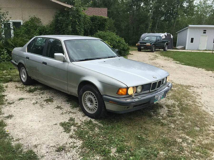 1991 BMW 735i