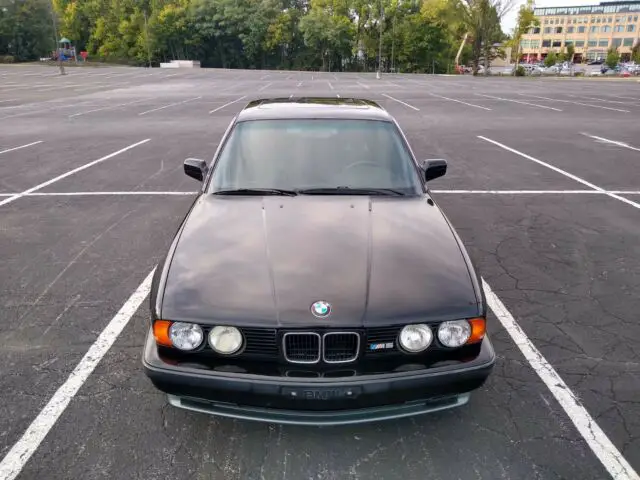 1991 BMW M5