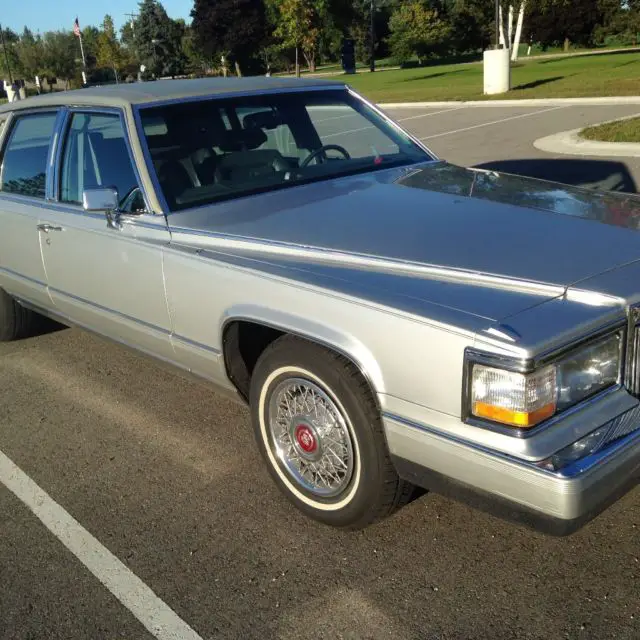 1991 Cadillac Fleetwood Fleetwood