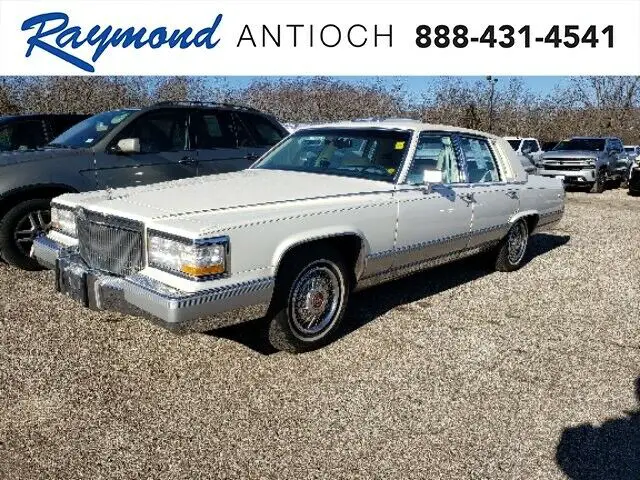 1991 Cadillac Brougham --