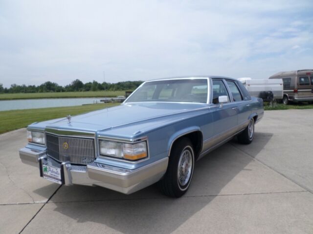 1991 Cadillac Fleetwood Brougham Dâ€™Ellagance