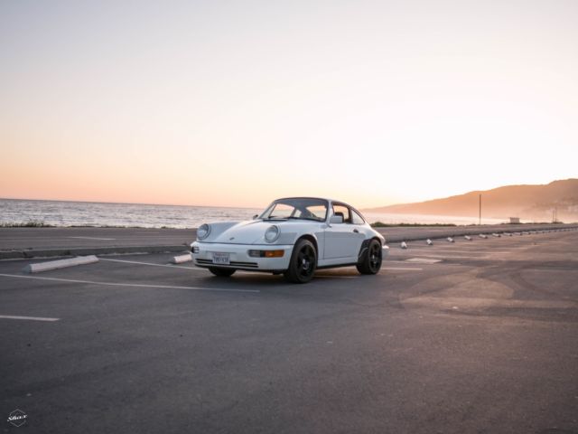 1991 Porsche 911 Carrera 2