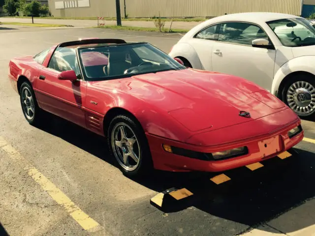 1991 Chevrolet Corvette Base Hatchback 2-Door