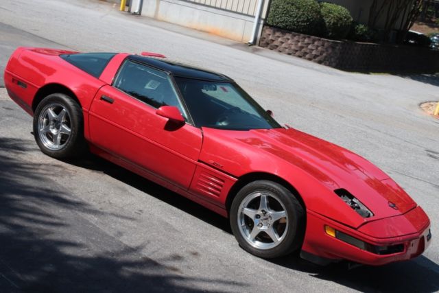 1991 Chevrolet Corvette 1991 Chevrolet Corvette ZR1 Red LT5 Hatchback 2-Do