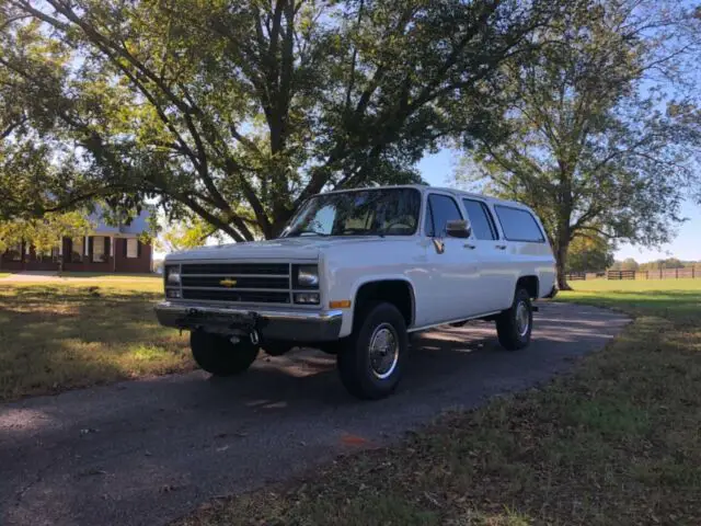 1991 Chevrolet Suburban Scottsdale