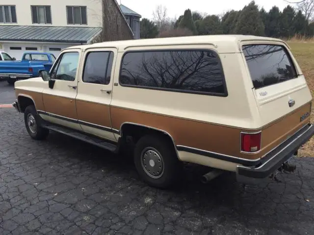 1991 Chevrolet Suburban Silverado