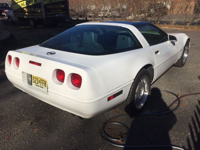 1991 Chevrolet Corvette 1991 corvette coupe 24k clean loaded just serviced