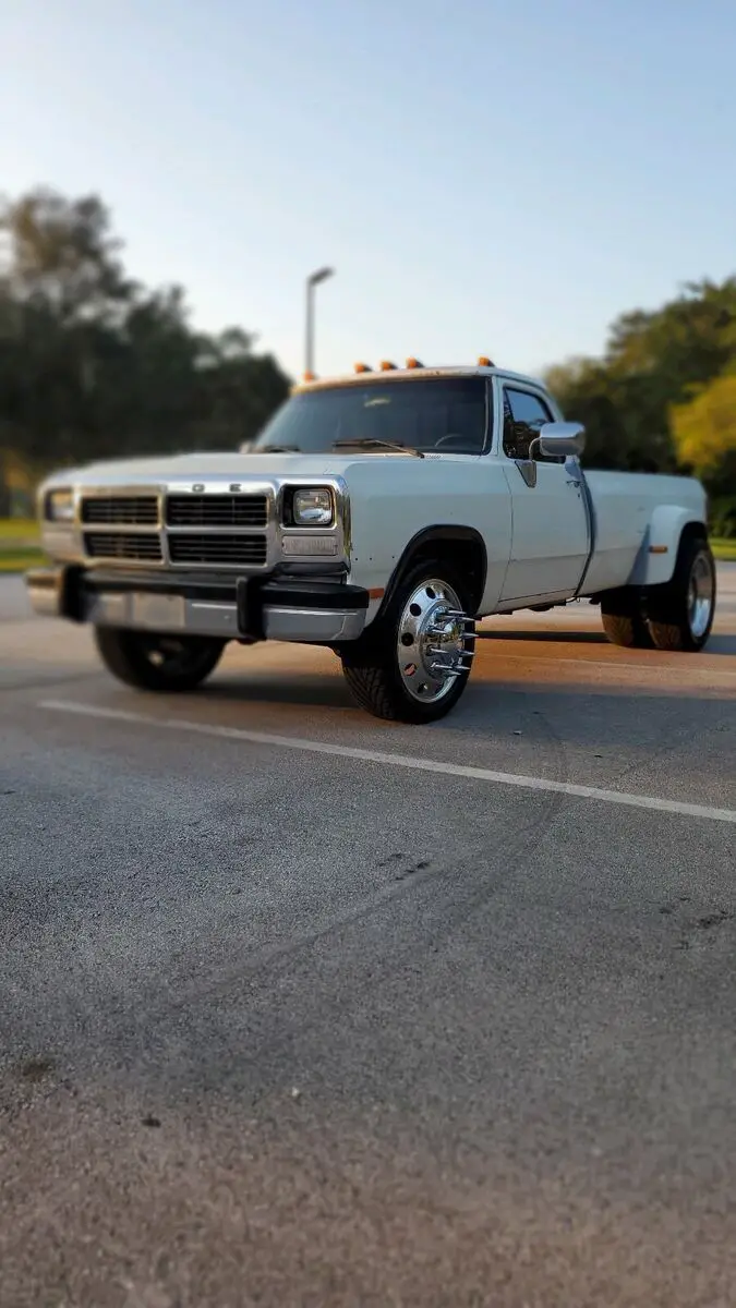 1991 Dodge Ram 3500 D300