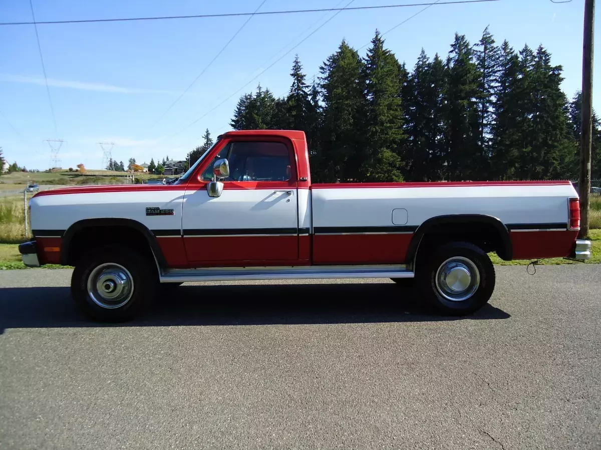 1991 Dodge Ram 2500 LE