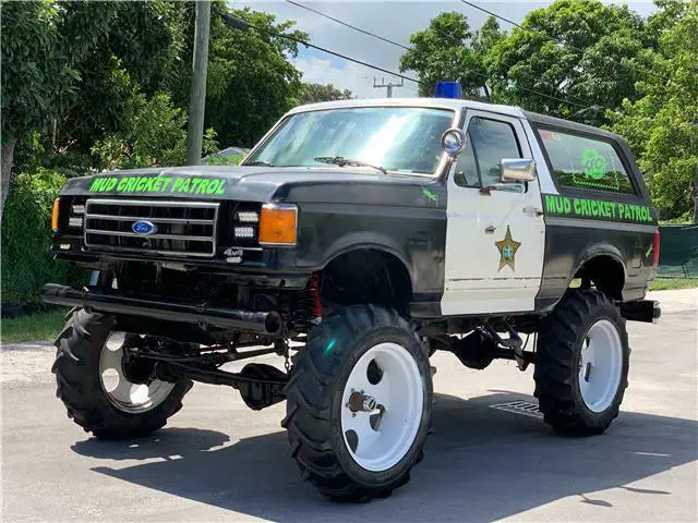 1991 Ford Bronco --