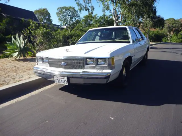 1991 Ford Crown Victoria