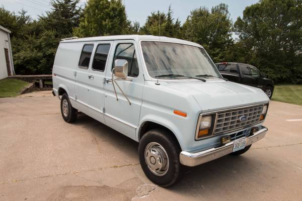 1991 Ford E-Series Van