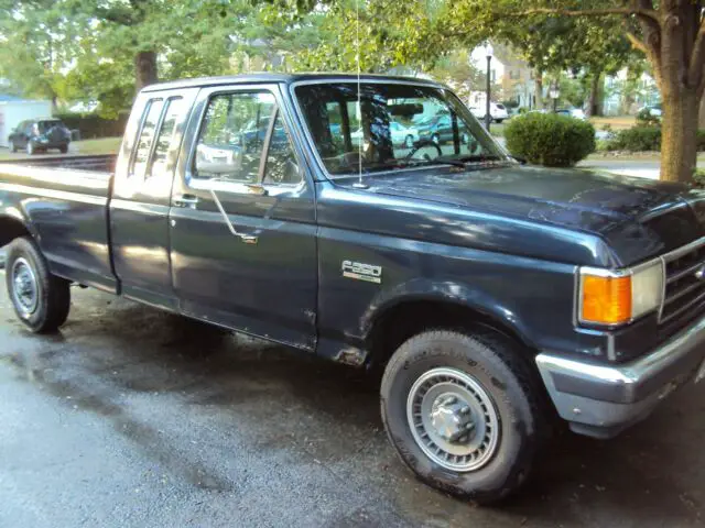 1991 Ford F-250 LXT Lariat