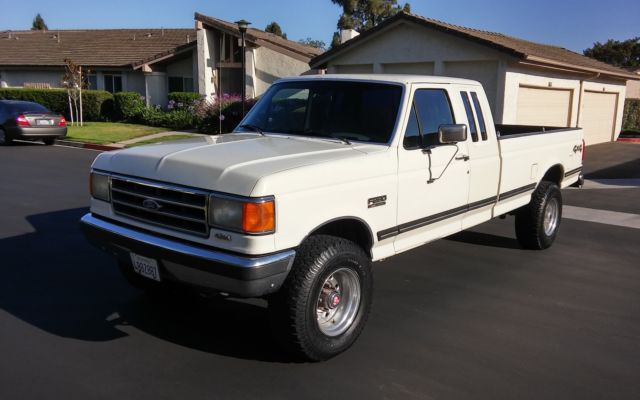 1991 Ford F-250 XLT - Lariat