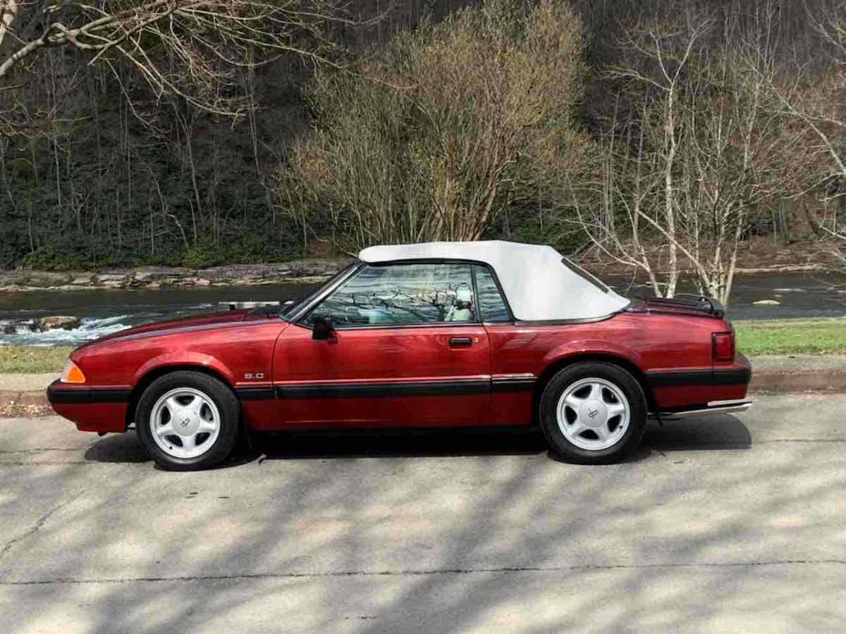 1991 Ford Mustang LX