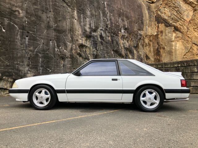 1991 Ford Mustang LX - Original Car - V8 5 speed Manual - Super Nice