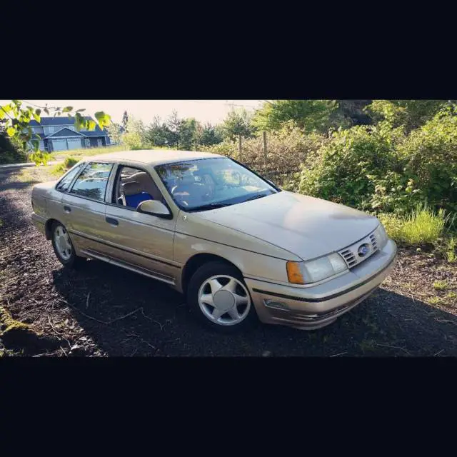 1991 Ford Taurus SHO Plus