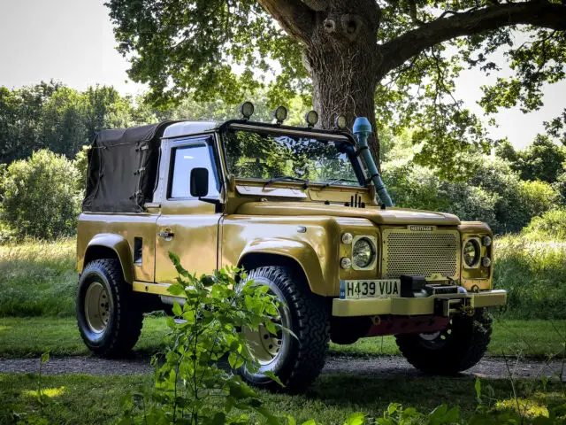 1991 Land Rover Defender