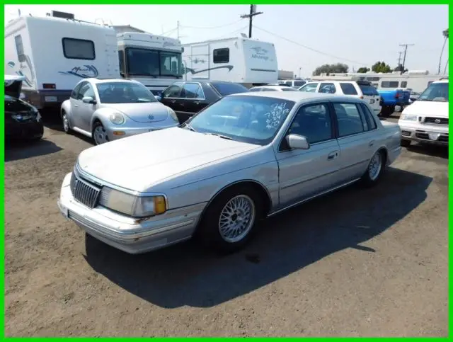 1991 Lincoln Continental Signature