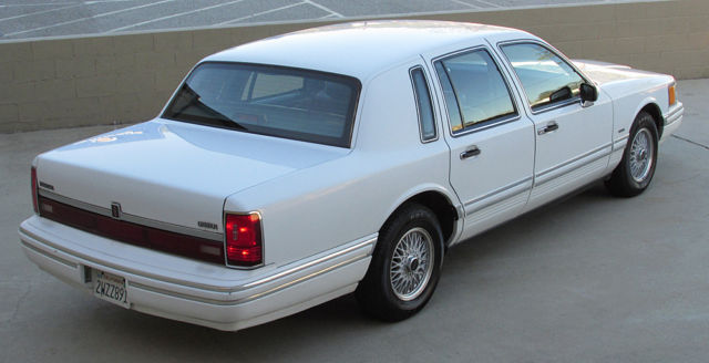 1991 Lincoln Town Car 4dr Sedan Ex