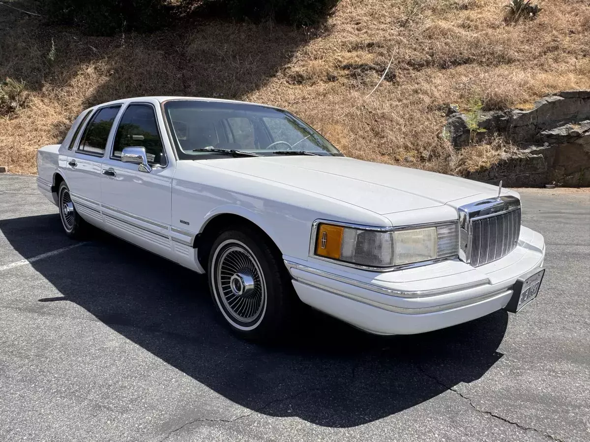 1991 Lincoln Town Car EXECUTIVE