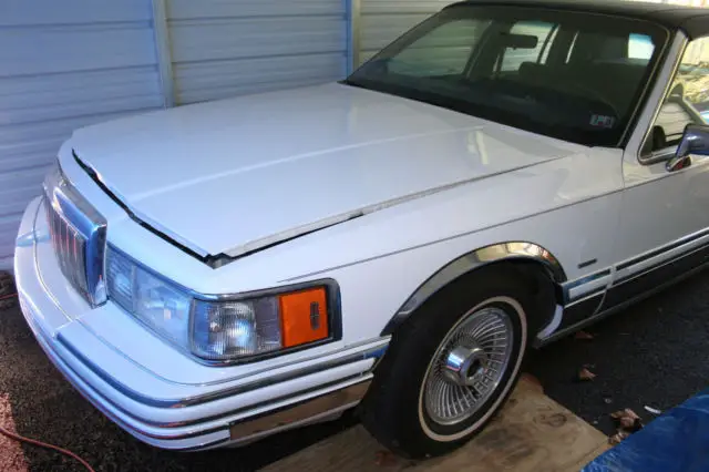 1991 Lincoln Town Car