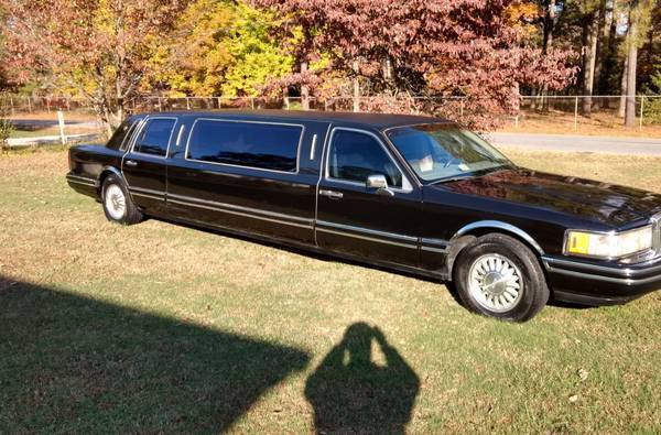 1991 Lincoln Town Car Custom Stretch Limo
