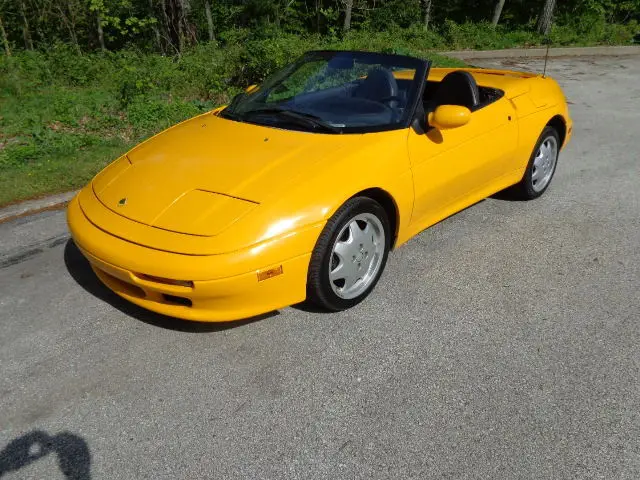 1991 Lotus Elan M100 SE