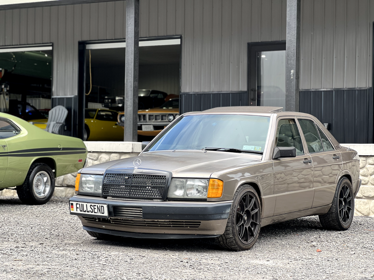 1991 Mercedes-Benz E-Class 190E 2.6 Body