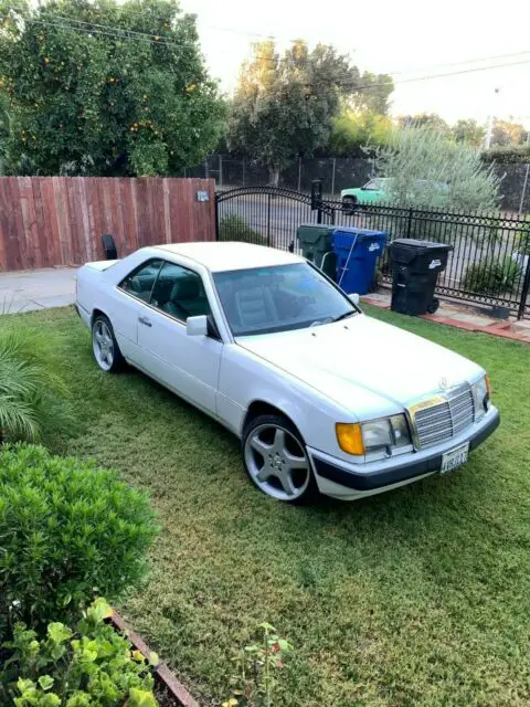 1991 Mercedes-Benz E-Class CE